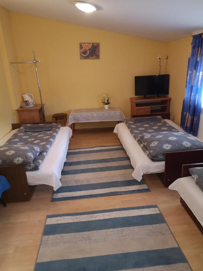 Zajazd Lesny Tuszyn Quarto foto