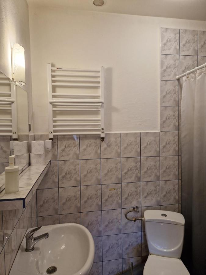 Zajazd Lesny Tuszyn Exterior foto